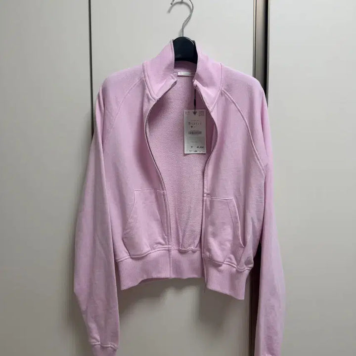 [SOLD OUT] [택있는새제품] 핏 색감 이쁨 정가 45,900원 자라 지퍼 스웻셔츠 s