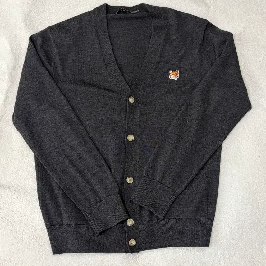 [SOLD OUT] 메종키츠네 폭스 패치 가디건 차콜