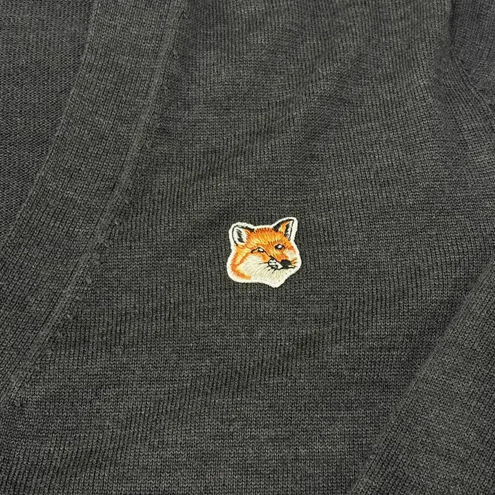 [SOLD OUT] 메종키츠네 폭스 패치 가디건 차콜