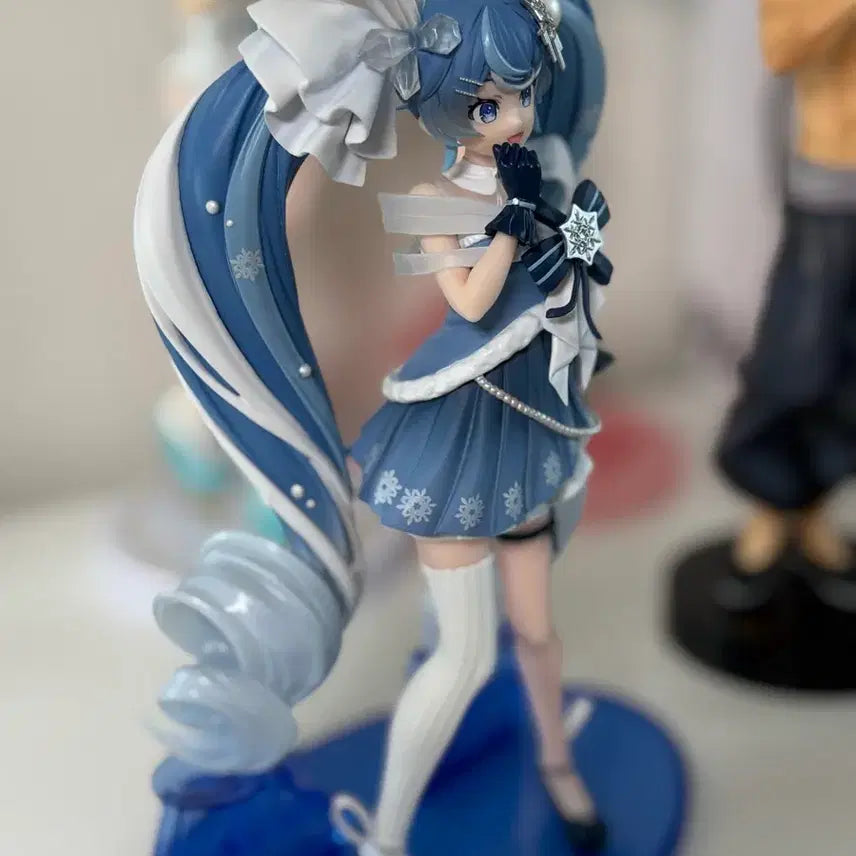 [BUNJANG] Vocaloid Yuki Miku A Figure / 제일복권 보컬로이드 유키 미쿠 A상 피규어