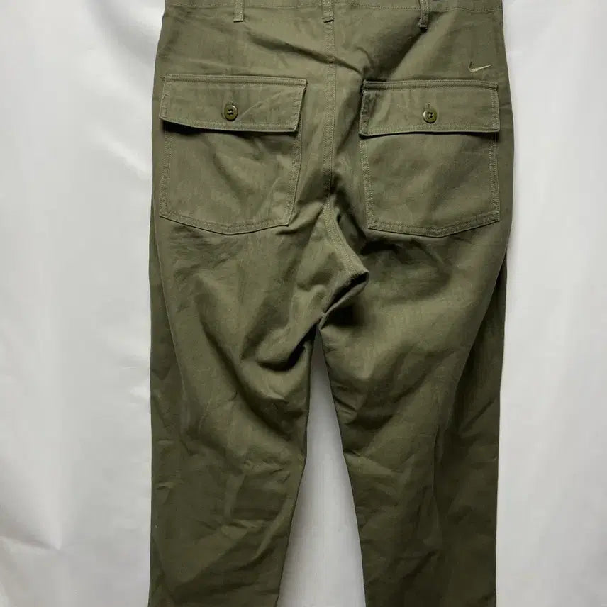 [SOLD OUT] [정품/L] 나이키 라이프 퍼티그 스우시 카키 카고 팬츠/바지