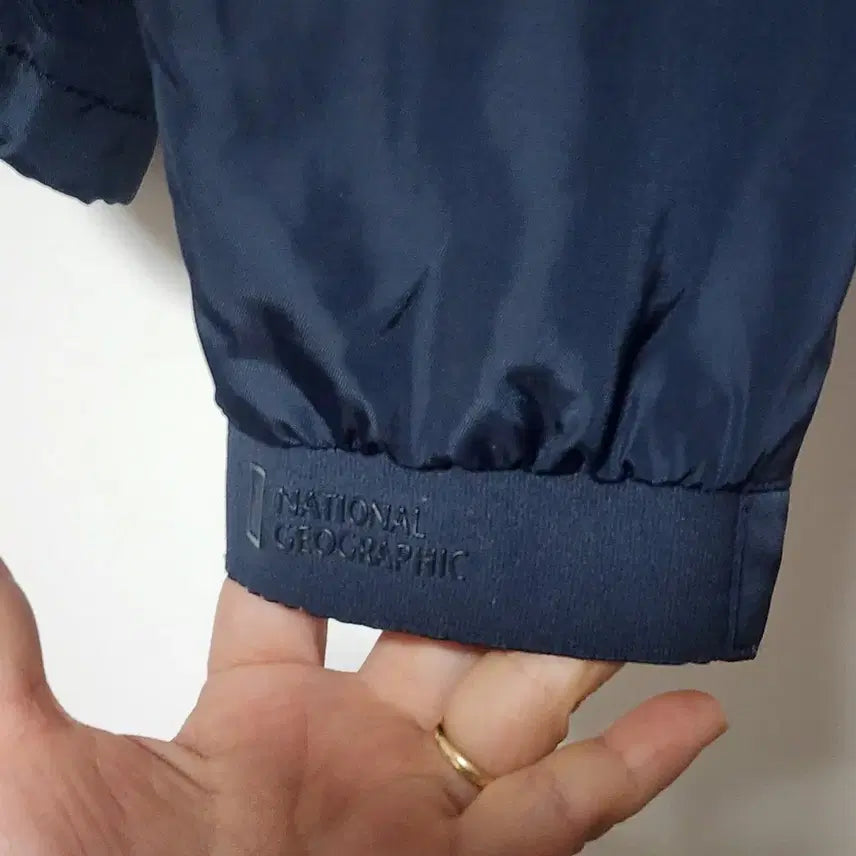 [BUNJANG] National Geographic Windbreaker Coach Jacket (Navy, Size 105) / 쪼리샵 내셔널지오그래픽 바람막이 코치 자켓 105