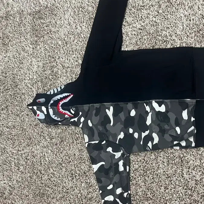 [BUNJANG] BAPE Shark Hoodie Black Camo / 베이프 후드집업 2개 가격