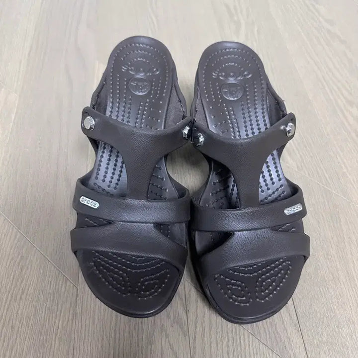 [BUNJANG] Crocs Cypress W8 Shoes / 크록스 사이프러스 w8 (새신발)