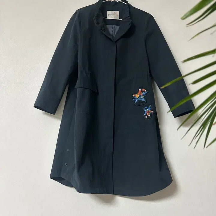 [BUNJANG] Givy Black Star Embroidered Coat / givy  기비 블랙 스타 자수 코트 66