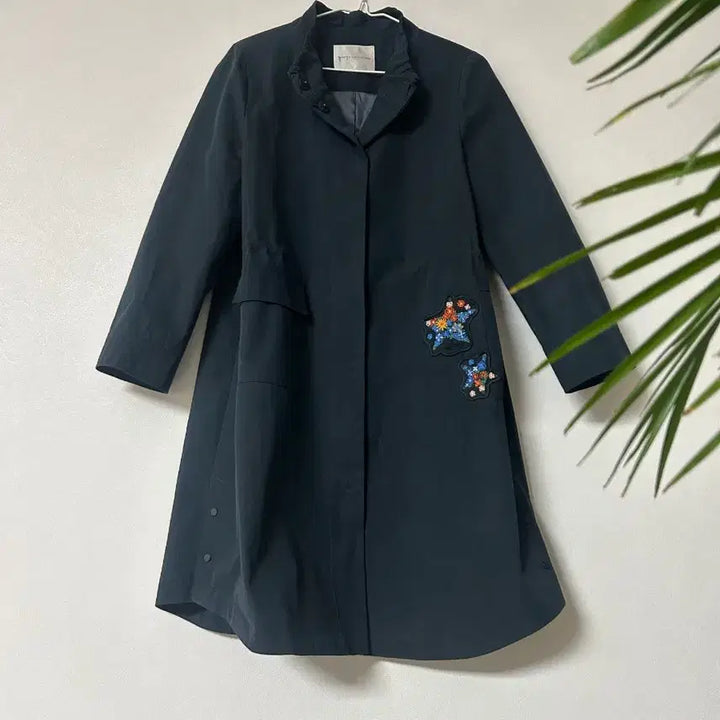 [BUNJANG] Givy Black Star Embroidered Coat / givy  기비 블랙 스타 자수 코트 66