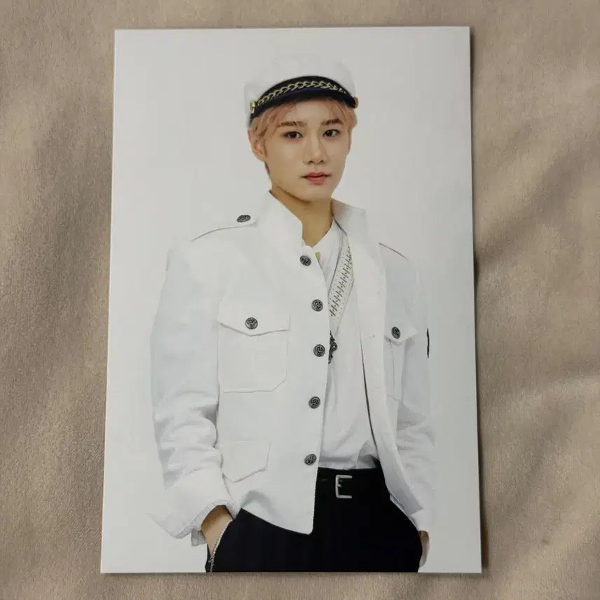 [BUNJANG] Darkbee Rune Peak Time MD Postcard / 다크비 룬 피크타임 엠디 엽서