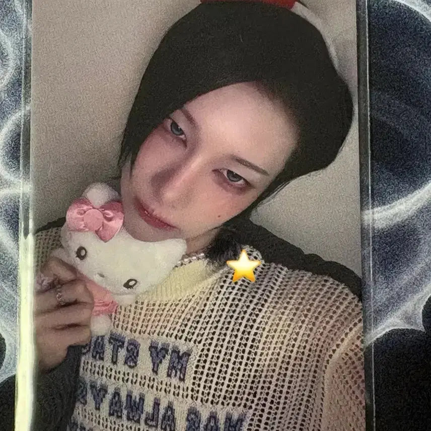 [BUNJANG] XLOV ChonGuanLui Rui Kitty POB Photocard / XLOV 엑스러브 천관루이 루이 키티 미공포 포토카드