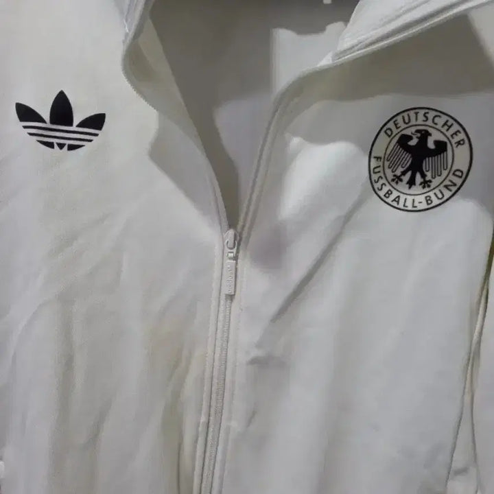 [BUNJANG] Adidas Beckenbauer German White Track Top Jacket (Size 110) / 아디다스 희귀 베켄바우어 독일 흰검 화이트 트랙탑 저지 져지집업 110