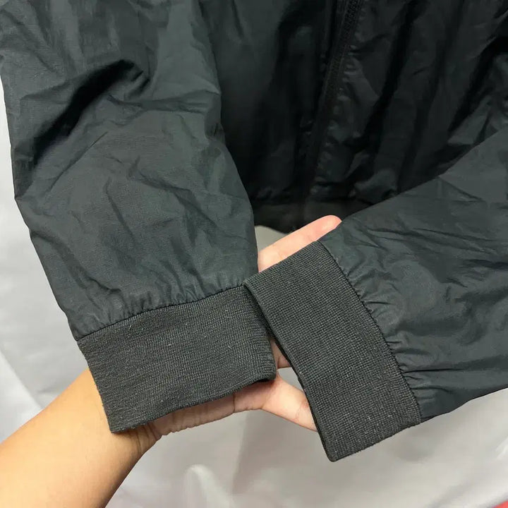 [SOLD OUT] [정품/L] 나이키 윈드러너 블랙 우븐 바람막이