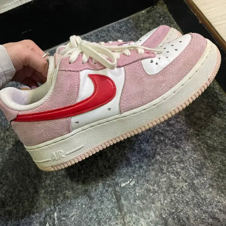 [BUNJANG] Nike Air Force Valentine Sneakers / 나이키 에어포스 발렌타인