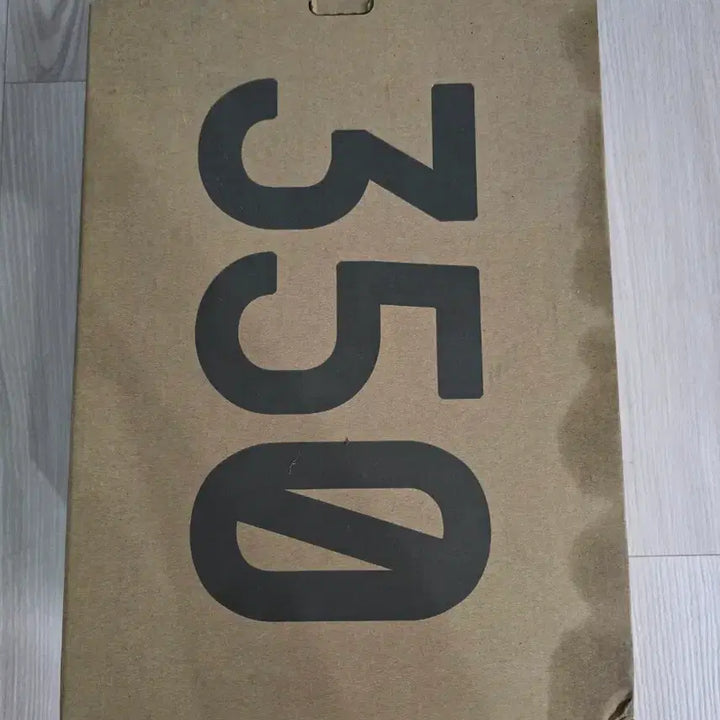 [BUNJANG] Adidas Yeezy Boost 350 Triple White Sneakers / 이지부스트 350 트리플화이트 255