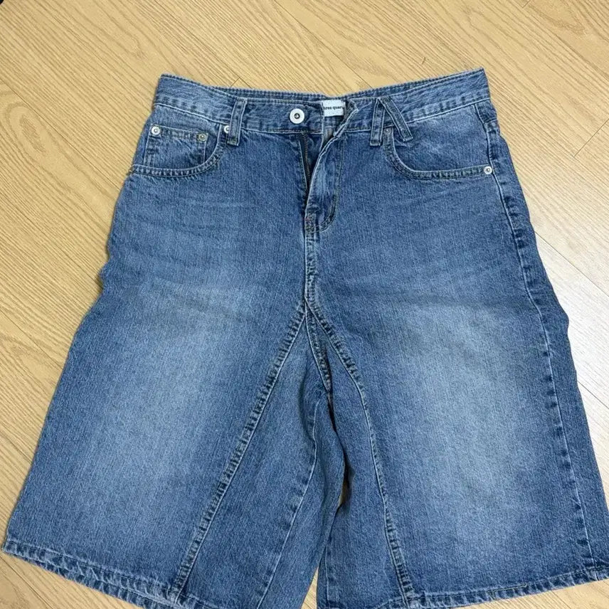 [BUNJANG] Bermuda Jeans / 버뮤다 청바지