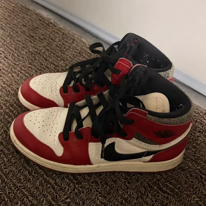 [BUNJANG] Nike Air Jordan 1 Retro High OG Chicago 2022 Sneakers / (PS) 조던 1 레트로 하이 OG 시카고 2022