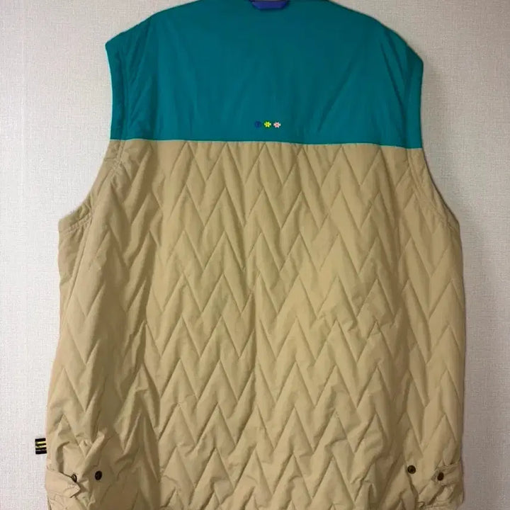 [BUNJANG] Adidas Pharrell Williams Human Race Vest / 아디다스 퍼렐 월리엄스 휴먼 레이스 조끼