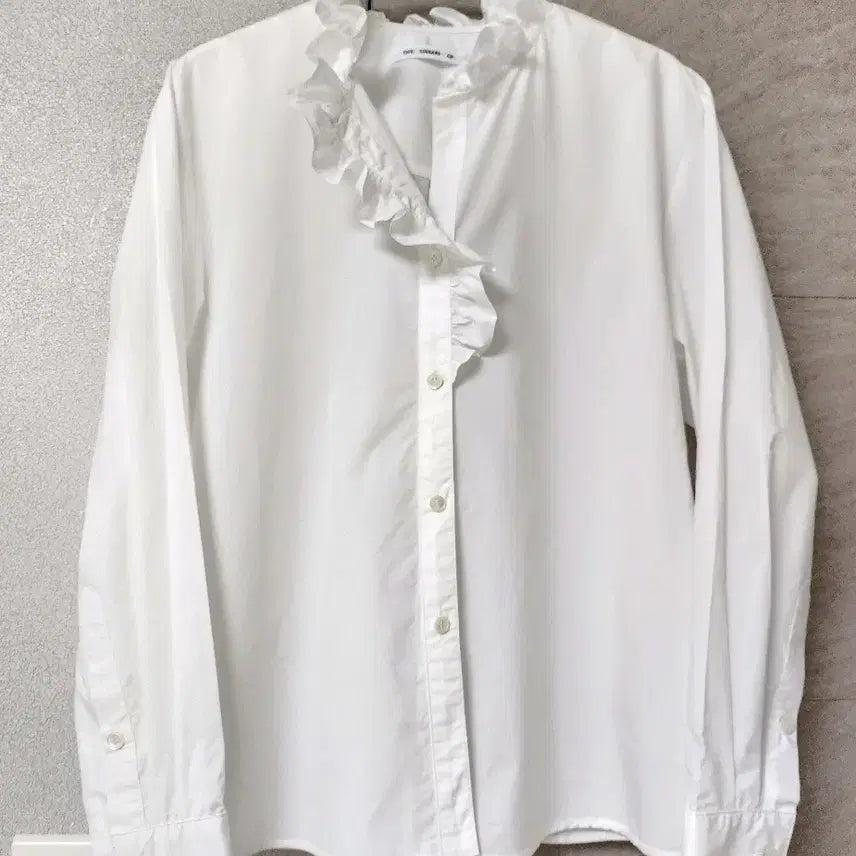 [BUNJANG] The Library of White Cotton Frilled Shirt / 더라이브러리오브 White cotton frilled shirt