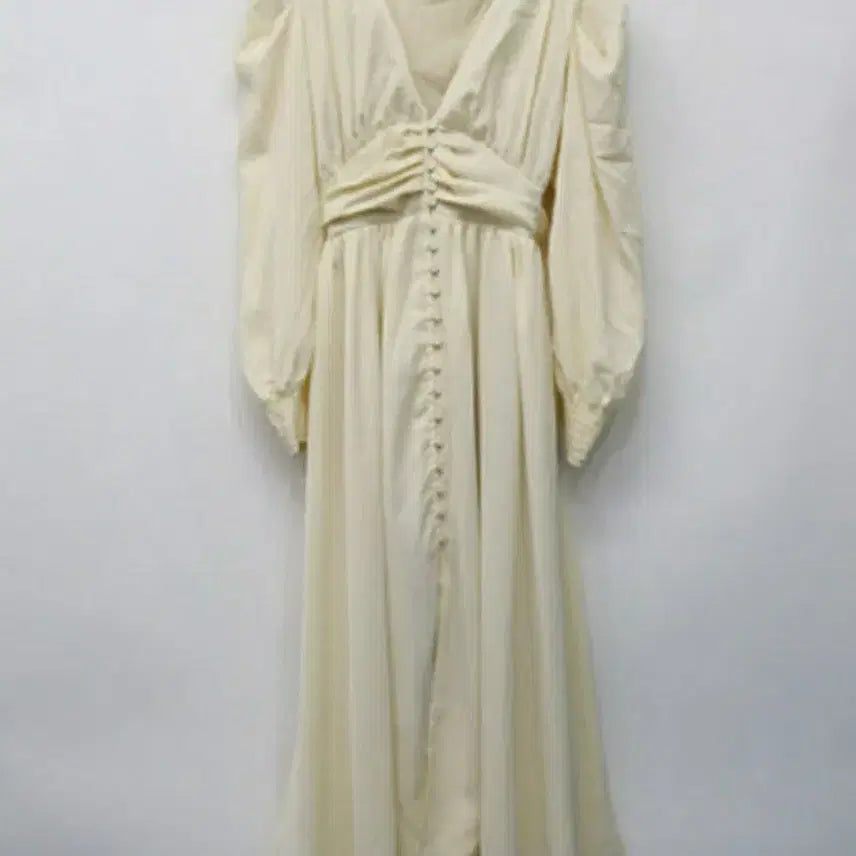 [SOLD OUT] (새옷) 아이보리색 셔링 콩단추 롱원피스 F(44~66)