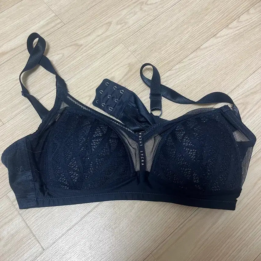 [SOLD OUT] 여성 속옷 (사용감 O)