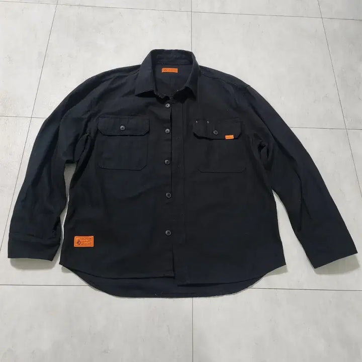 [SOLD OUT] 볼컴 블랙 긴팔 셔츠