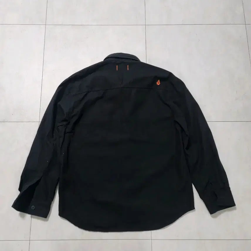 [SOLD OUT] 볼컴 블랙 긴팔 셔츠
