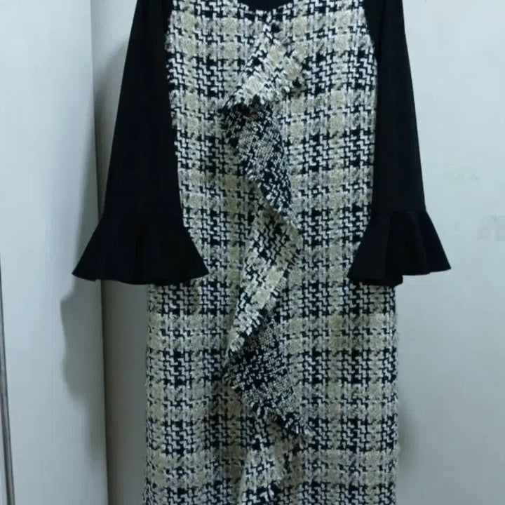 [BUNJANG] AURICULA Tweed Front Dress / 앞면트위드 원피스L