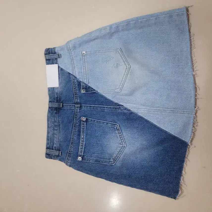 [SOLD OUT] SJYP 투톤 데님 미니 스커트 s