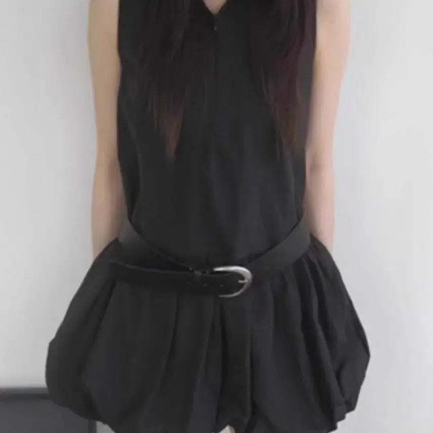 [BUNJANG] Black Balloon Fit Sleeveless Dress / 블랙 벌룬핏 민소매 원피스