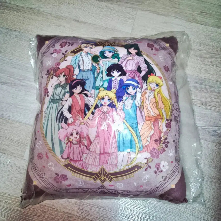 [BUNJANG] Sailor Moon Ichiban Kuji Antique Style Cushion / 세일러문 제일복권 이치방쿠지 B상 앤틱스타일쿠션