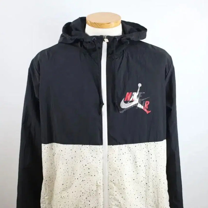 [BUNJANG] Nike Air Jordan Windbreaker XL / 나이키 에어조던 바람막이 XL