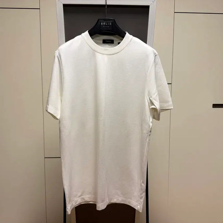 [SOLD OUT] Theory 띠어리 화이트 릴레이저지 반팔티 S