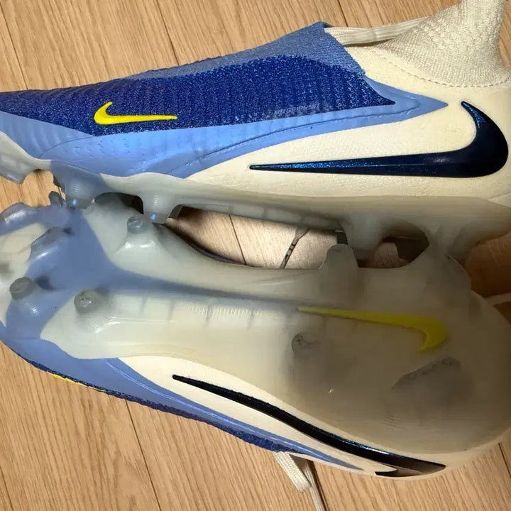 [SOLD OUT] 팬텀 6 하이 엘리트 LV8 FG 축구화