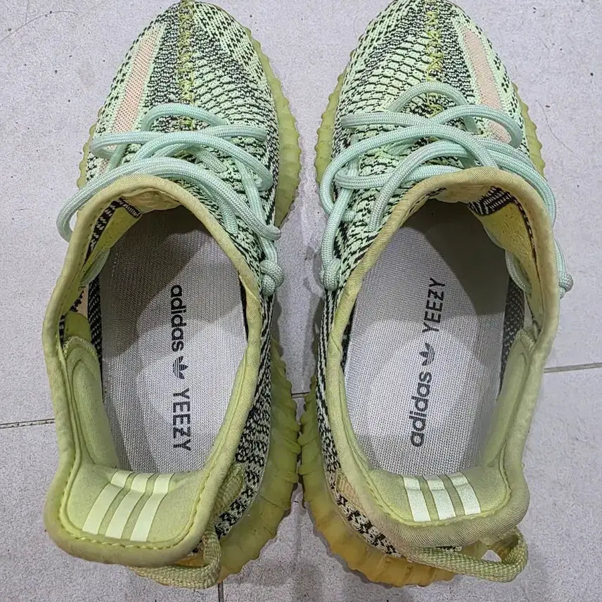 [BUNJANG] Adidas Yeezy Boost 350 Israfil Sneakers / 이지부스트 350 이즈릴 255