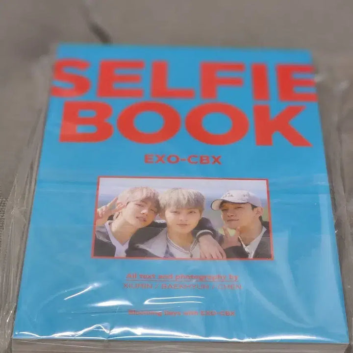 [BUNJANG] EXO-CBX Selfie Book / 첸백시 셀피북