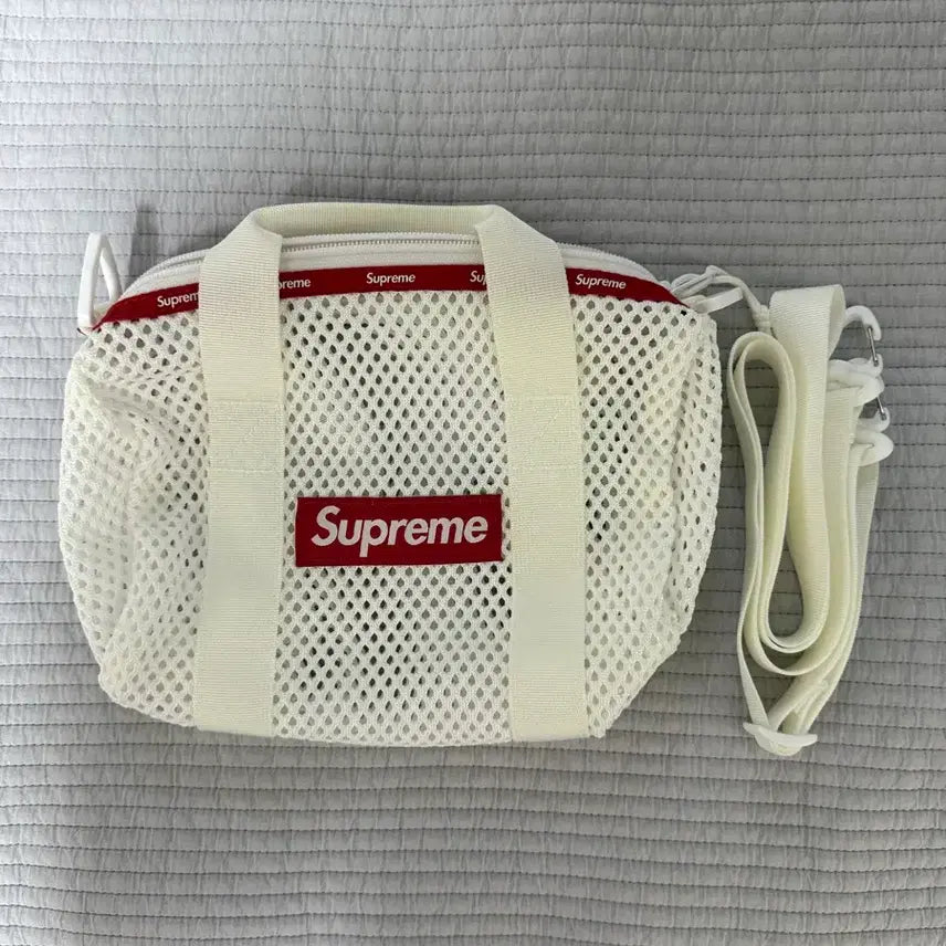 [BUNJANG] Supreme Mesh Mini Duffle Bag White / [OS] 슈프림 메쉬 미니 더플백 화이트