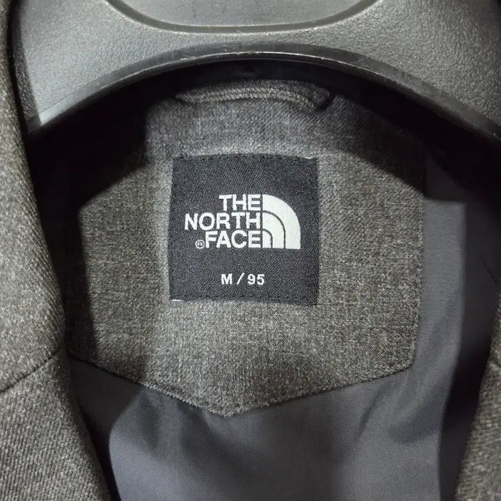 [SOLD OUT] 노스페이스 차콜 정장 셋업 수트 M 80 시티 클래시