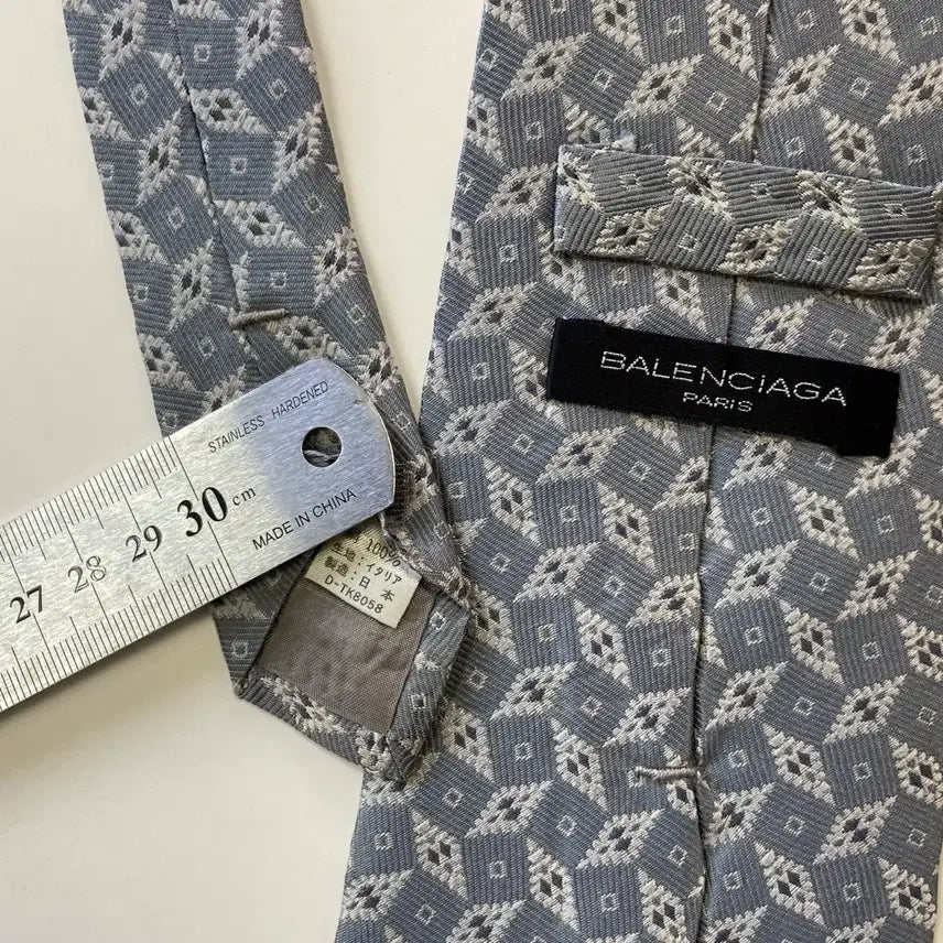 [BUNJANG] BALENCIAGA Silk Necktie / BALENCIAGA 발렌시아가 정품 명품 넥타이