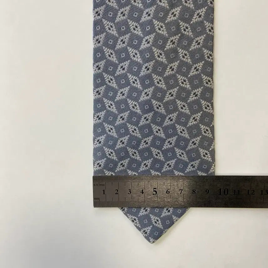 [BUNJANG] BALENCIAGA Silk Necktie / BALENCIAGA 발렌시아가 정품 명품 넥타이