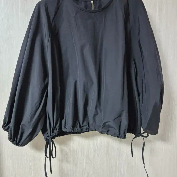 [SOLD OUT] 11am 자체제작 블라우스 바스락 블라우스