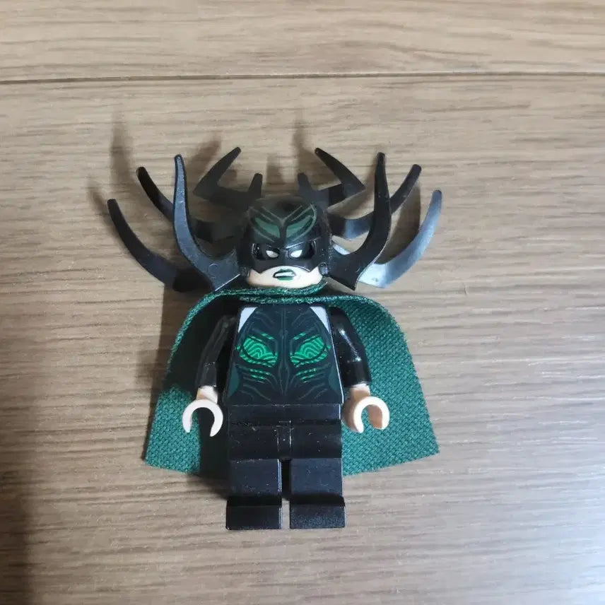 [SOLD OUT] 레고 마블 헬라 미니피규어 판매합니다
