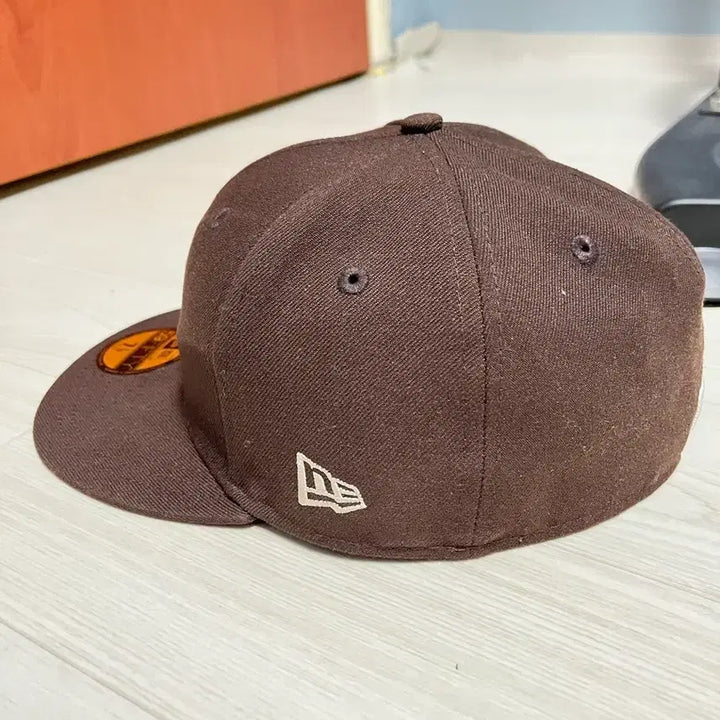 [SOLD OUT] 뉴에라 샌디에이고 파드리스 브라운 모자