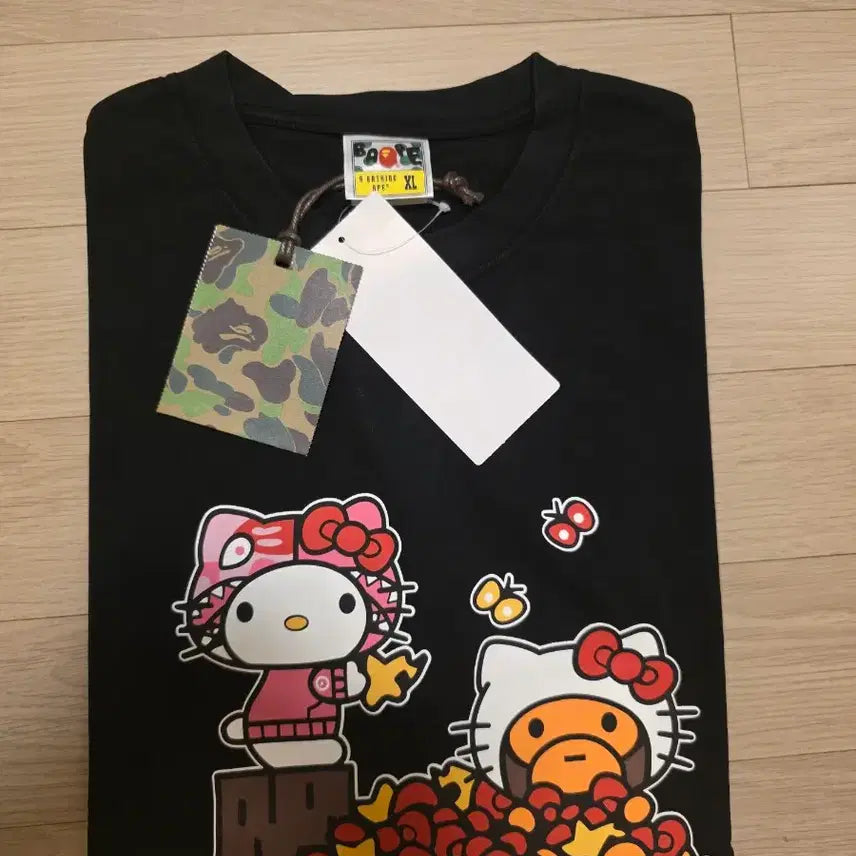 [BUNJANG] BAPE Hello Kitty Baby Milo T-shirt (Black, XL) / 베이프 x 헬로키티 베이비마일로 반팔티 블랙xl