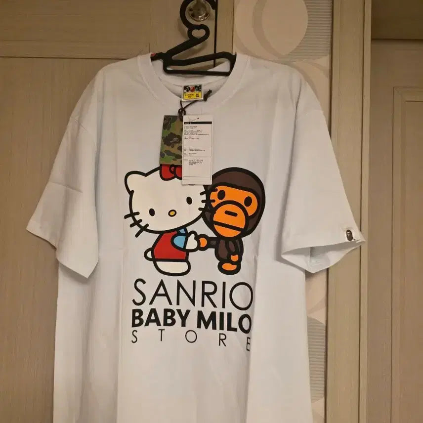 [BUNJANG] BAPE Hello Kitty Collaboration White T-shirt XL / 베이프 x 헬로키티 콜라보 티셔츠 흰색xl