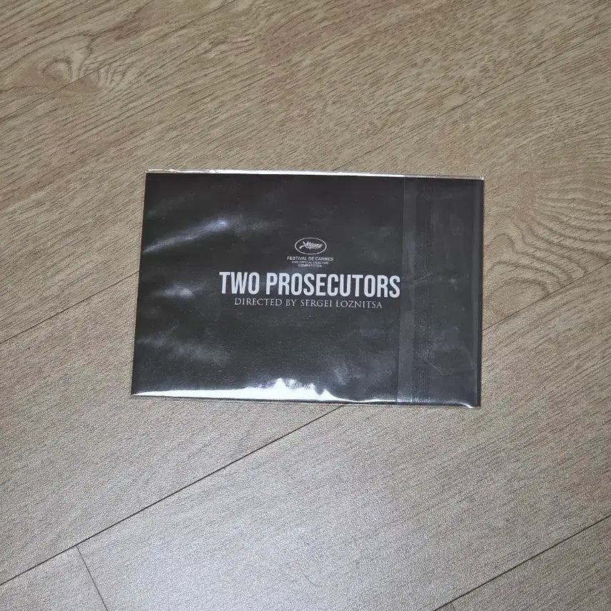 [BUNJANG] Two Detectives Postcard / 두 검사 엽서