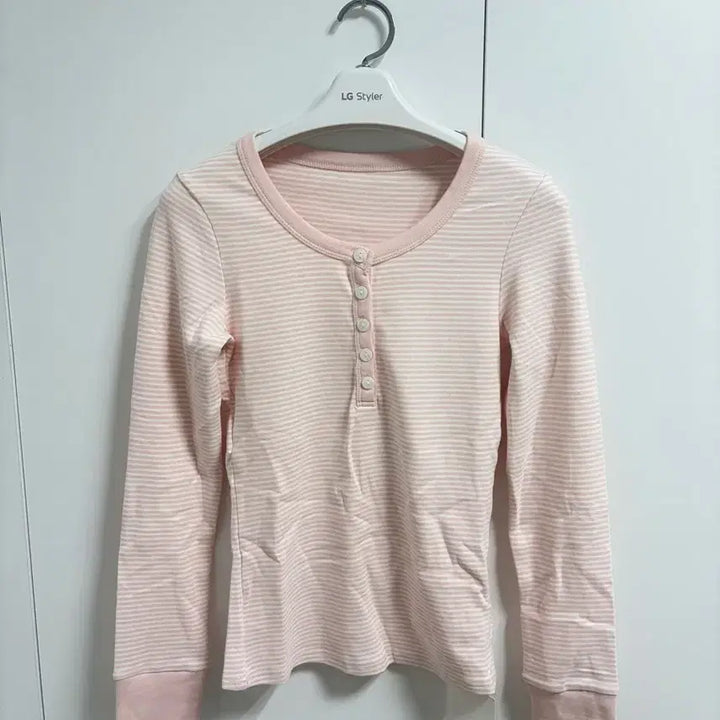 [BUNJANG] Pink Striped Henley Neck Long Sleeve / 새상품 핑크 스트라이프 헨리넥 롱슬리브