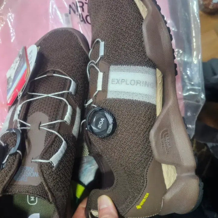 [SOLD OUT] 노스페이스 고어덱스 트레킹화275