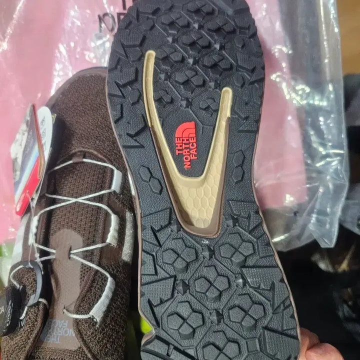 [SOLD OUT] 노스페이스 고어덱스 트레킹화275