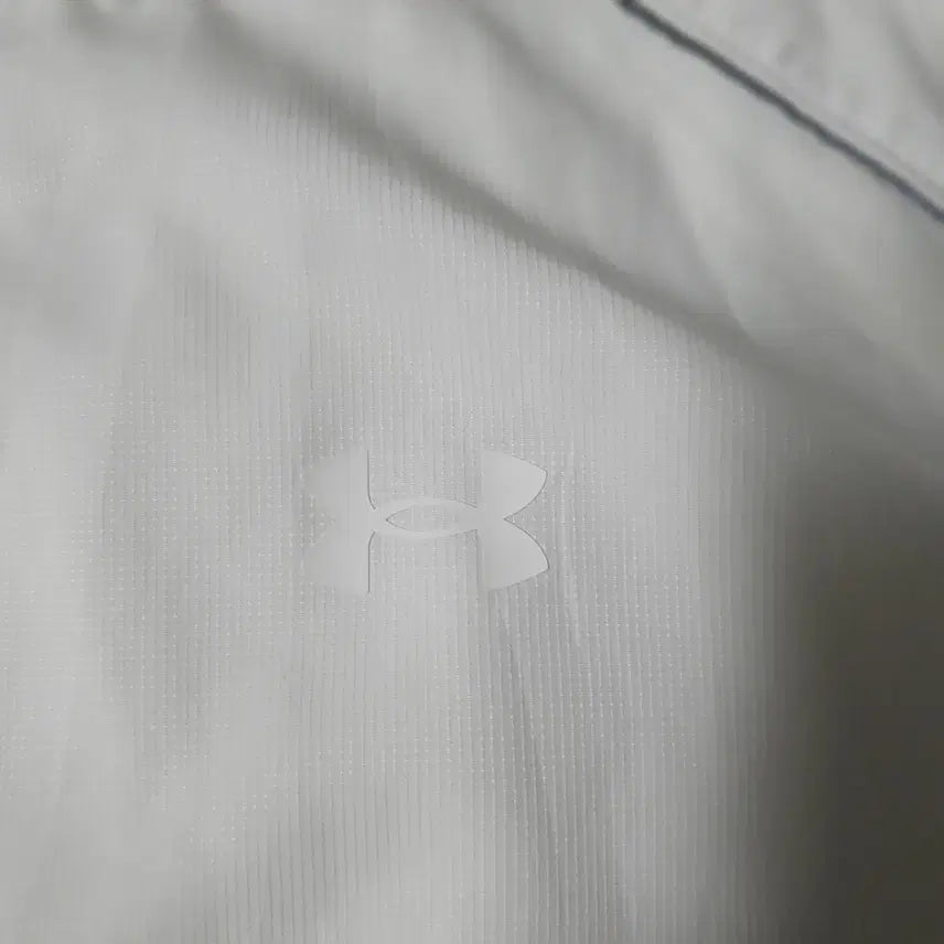 [BUNJANG] Under Armour Windbreaker Jacket / 언더아머 바람막이 L