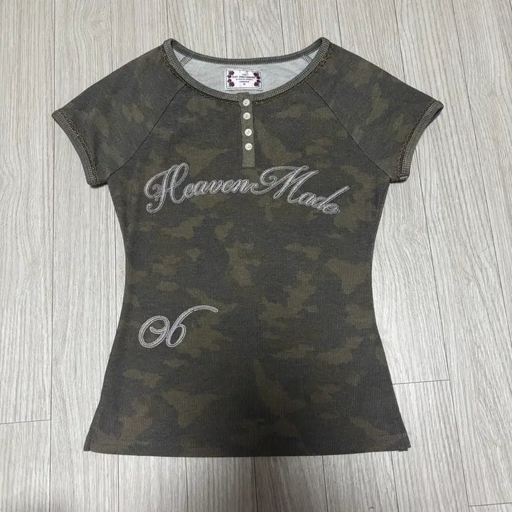 [SOLD OUT] 스컬프터 헤븐리 카모 티 포레스트 S 나띠 착용