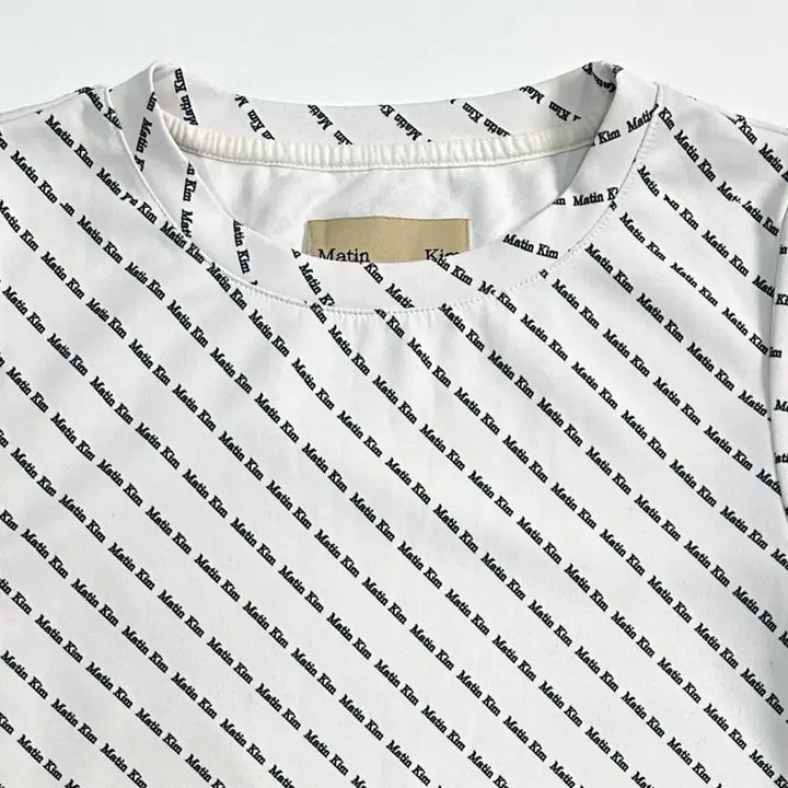 [BUNJANG] Matinkim Semi Crop Short Sleeve T-shirt / 마뗑킴 스판 세미 크롭 반팔티