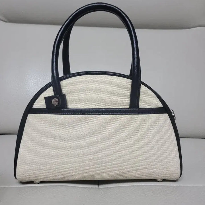 [BUNJANG] Laella Bear Calla Tote Crossbody Mini Bowling Bag / 라엘라베어 캘라 토트 토트백 크로스백 미니볼링백